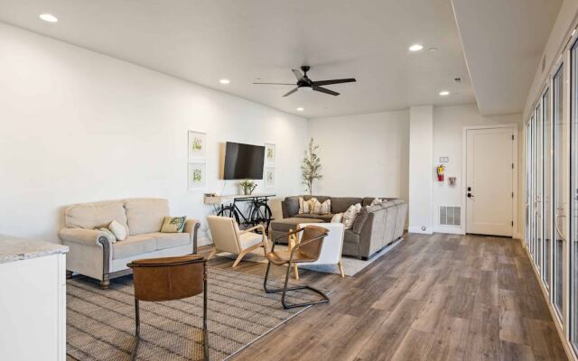 The Ann Marie #f1 6 Bedroom Townhouse