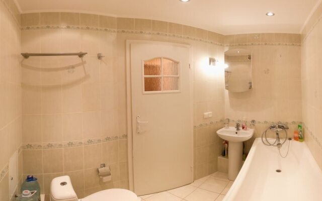 Apart Kiev Derevlianskaya 21A