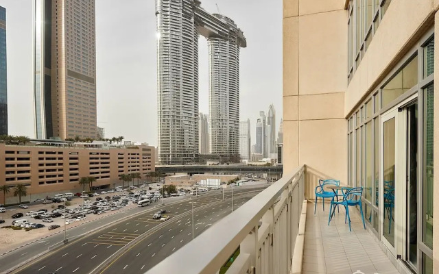 The Lofts Towers by Dream Inn