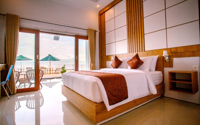 Samuh Sunset Nusa Penida by GenuineHost