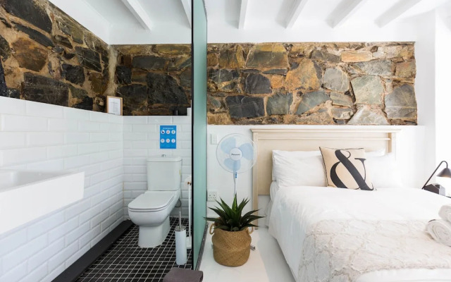 Sydney Green Point Villa