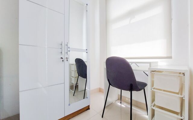 Homey And Warm Studio Room Serpong Garden Apartment