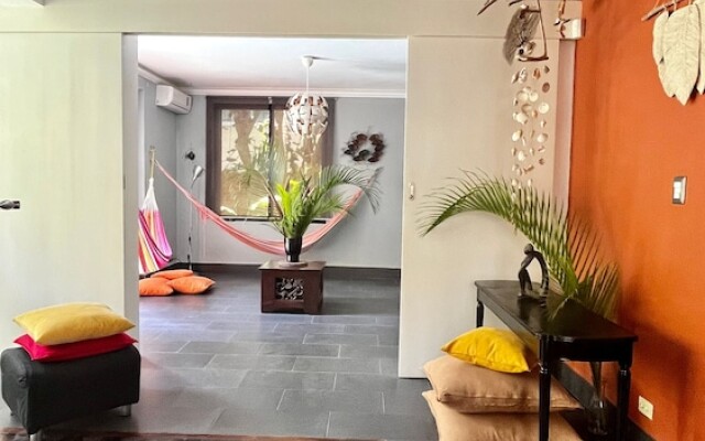 MANAYA Bed & Breakfast