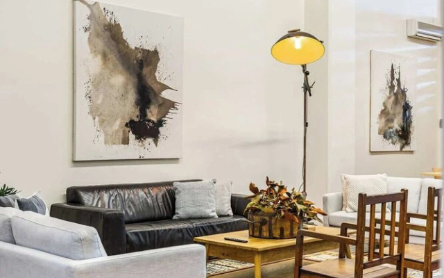 Spacious Room In The Heart Of K Road!