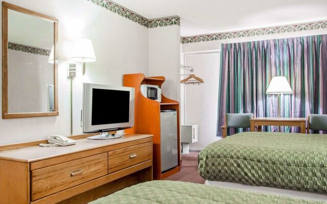 Red Roof Inn Stroudsburg