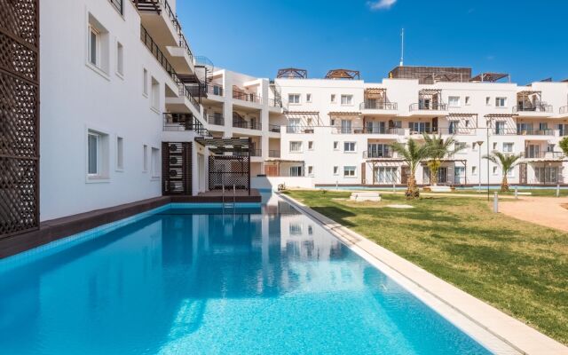 One bed Room Apartment Paradise Beach Front in Nice Residence