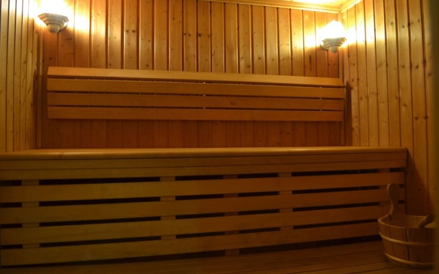 Hotel Holiday Inn Radhwa