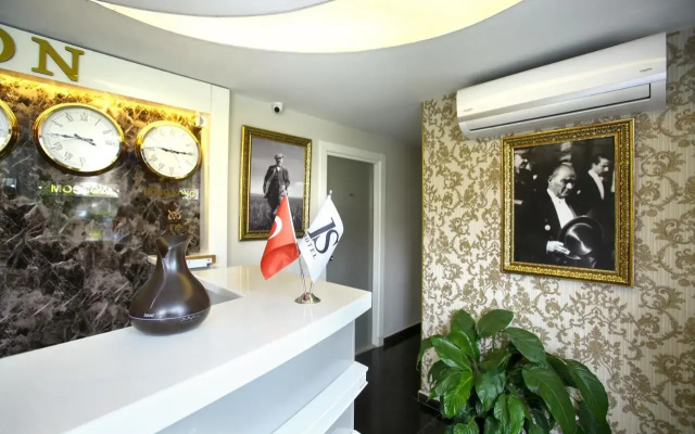 IS Hotel