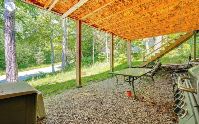 Wilmington Retreat Near Trails, Skiing & Festivals
