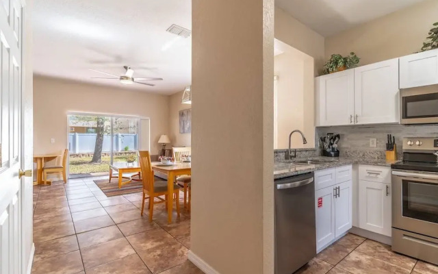 402 Regal Palms