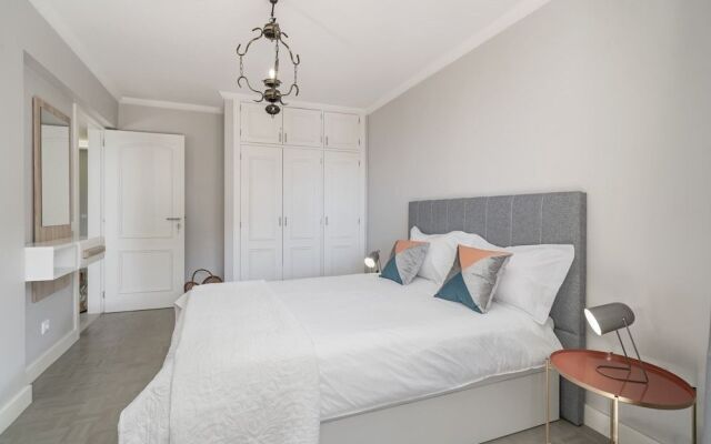 Promenade I by An Island Apart