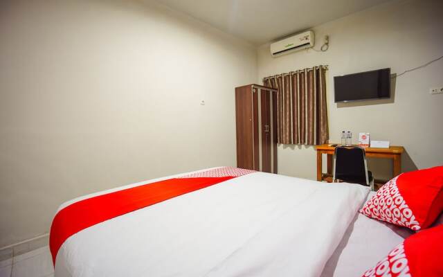 Bs Residence by OYO Rooms