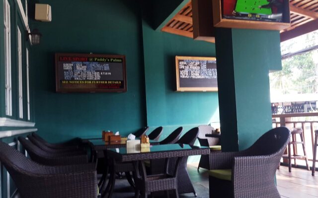 Paddy's Palms Resort