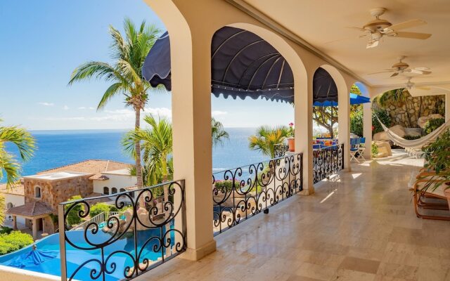 Pacific Ocean Views From This Escape: Villa Miramar