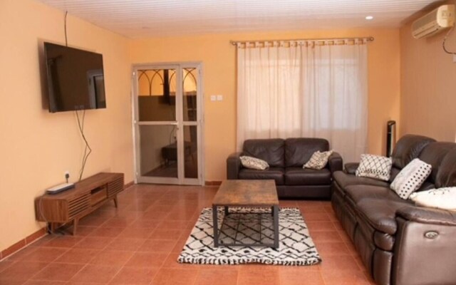 Fully Air-condition 3bed Villa - Wifi - hot Water