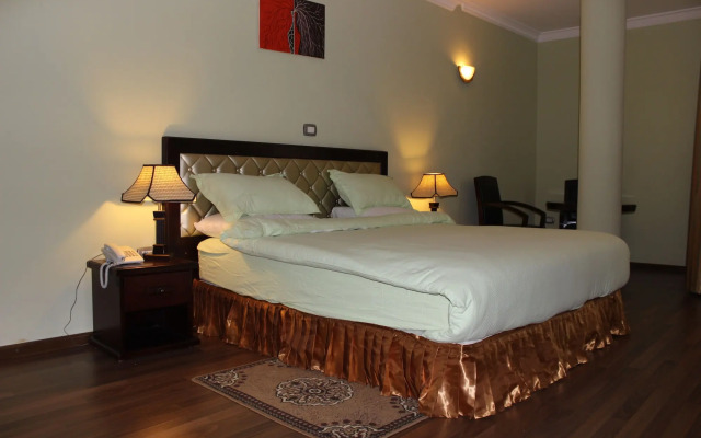 Oasis Hotel Apartment