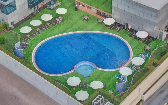 Marina View Deluxe Hotel Apartment
