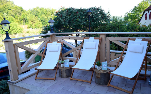 Rooms Pod Lipo Olimje