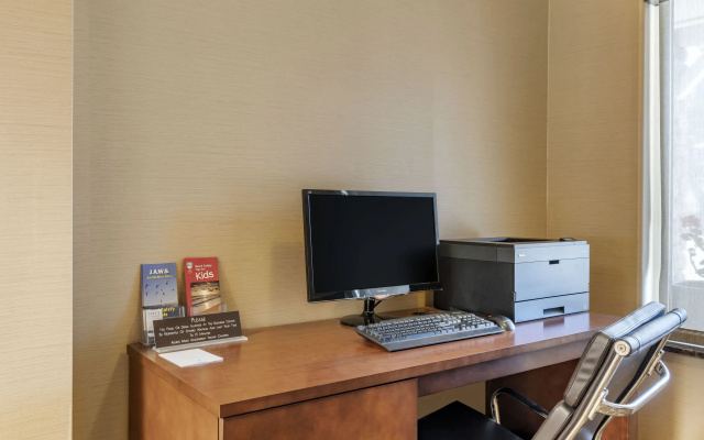 Comfort Inn & Suites Lincoln City