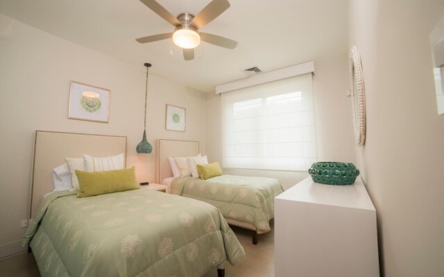 Miramar 4D - 3 bdr 3 Bath Ocean View