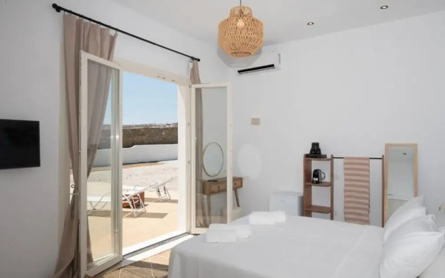 Adyton Lux Suite Mykonos Private Pool Experience
