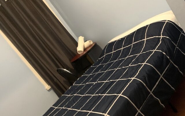 Dundas Guest House