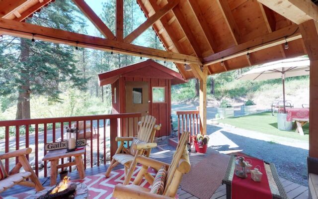 Merry Cabin in the Merry Canyon