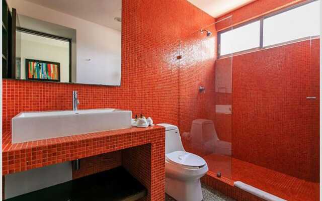 Infinito 21 PH & Jacuzzi by Tripintravel