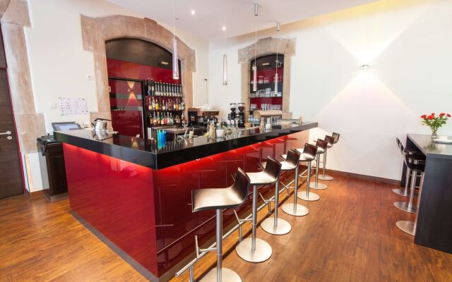 NOVINA HOTEL Tillypark