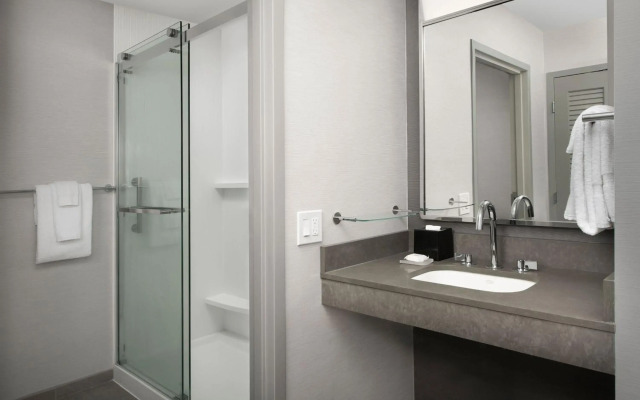 Courtyard by Marriott Savannah Downtown/Historic District
