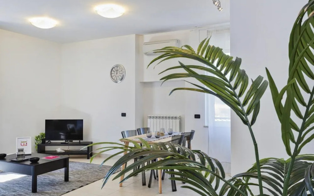 Shelley Apartments by Wonderful Italy - Tree