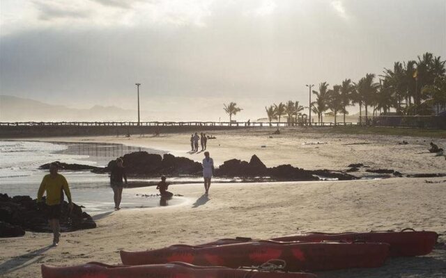 Red Mangrove Isabela Lodge