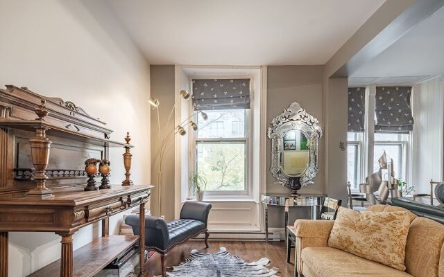 Beautiful 2 BR in the Heart of Downtown