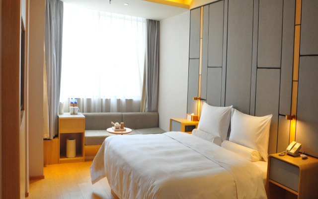 Ji Hotel (Shenzhen Shennan Aveue Huaqiang Branch)