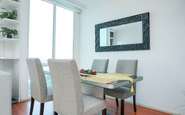 Stunning 2 Bedrooms Apartment at Ancol Mansion