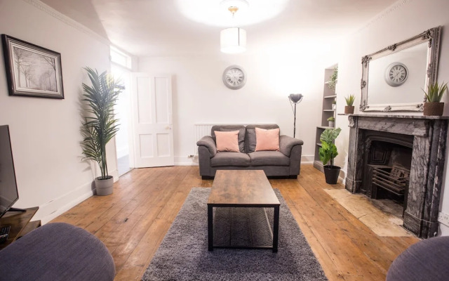 Short Stay Bristol - Pembroke Apartment