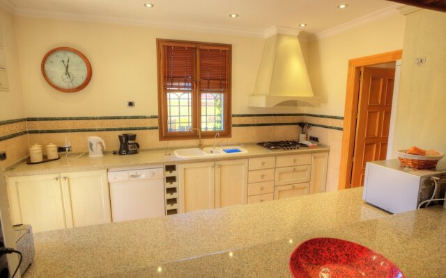 The Lodge - Desert Springs