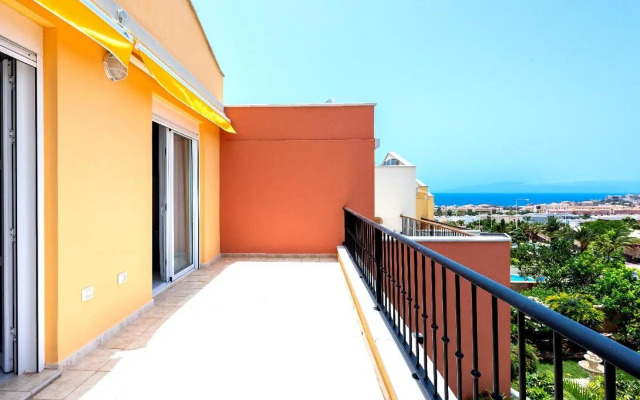 Modern 4 bedroom villa in Costa Adeje