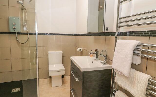 Haul A Gwynt, Pwllheli