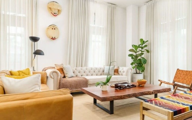 w 3BR Duplex Penthouse With Private Pool