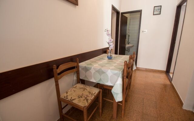 Apartments and Room Ruzica