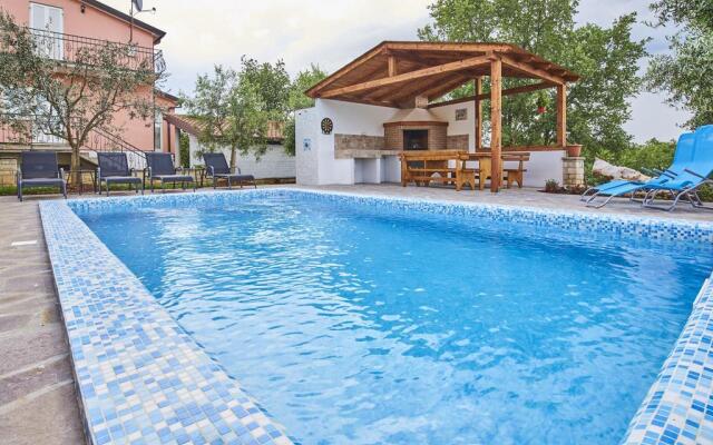 Apartments Mirna