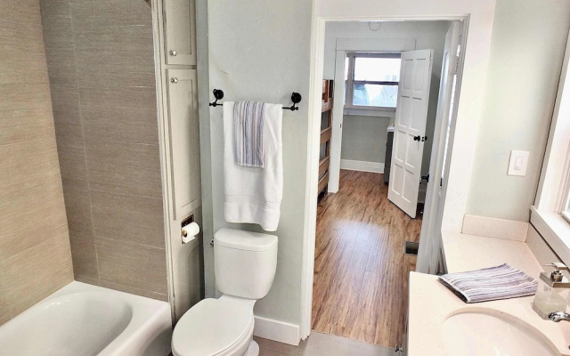 Park Avenue Beach Paradise Chic & Secluded 4 BDR