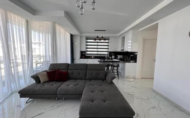 Four Seasons Life Apartments