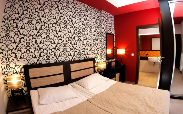 Hotton Hotel