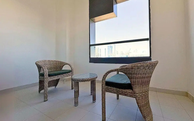 Capital Bay Comfort Studio city view