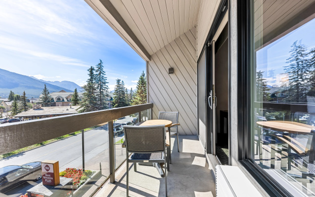 Best Western Plus Banff International Lodge