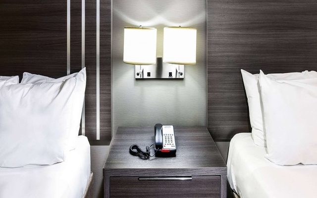 Travelodge by Wyndham Commerce Los Angeles Area