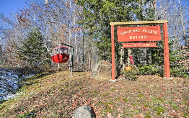 Fresh & Retro Chalet: Fire Pit, 4 Min to Gore Mtn