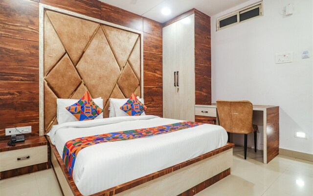 Fabhotel Double Tree